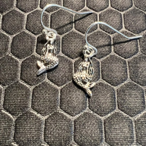 Mermaid Earrings Small 18K White Gold Plated - Picture 1 of 1